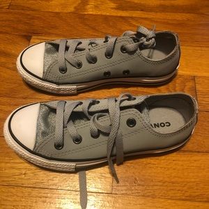 Kids Converse light grey sneakers size 13